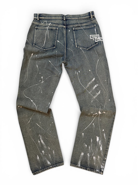 DISTRESSED WASHED DENIM