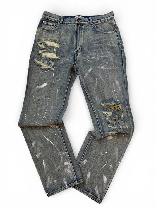 DISTRESSED WASHED DENIM